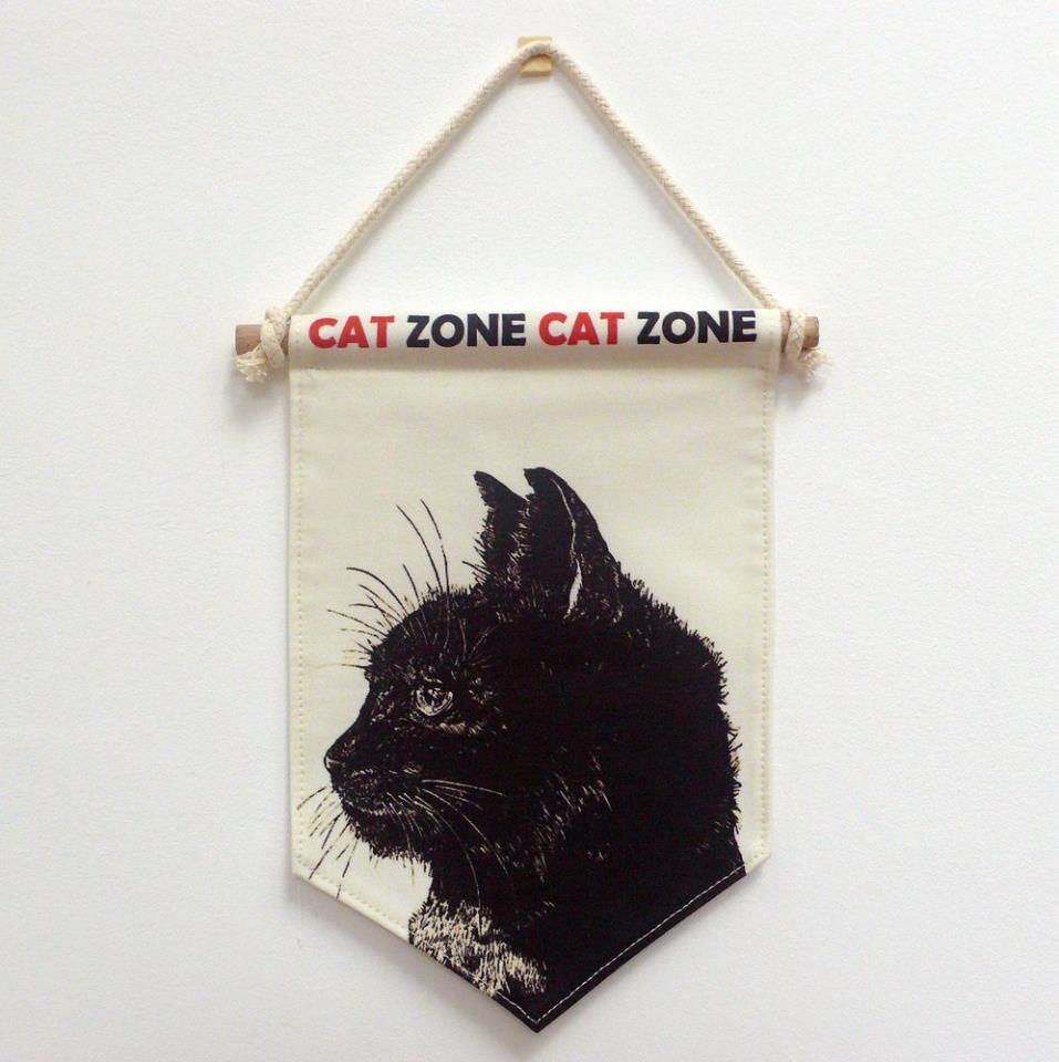 Banderín Cat Zone II