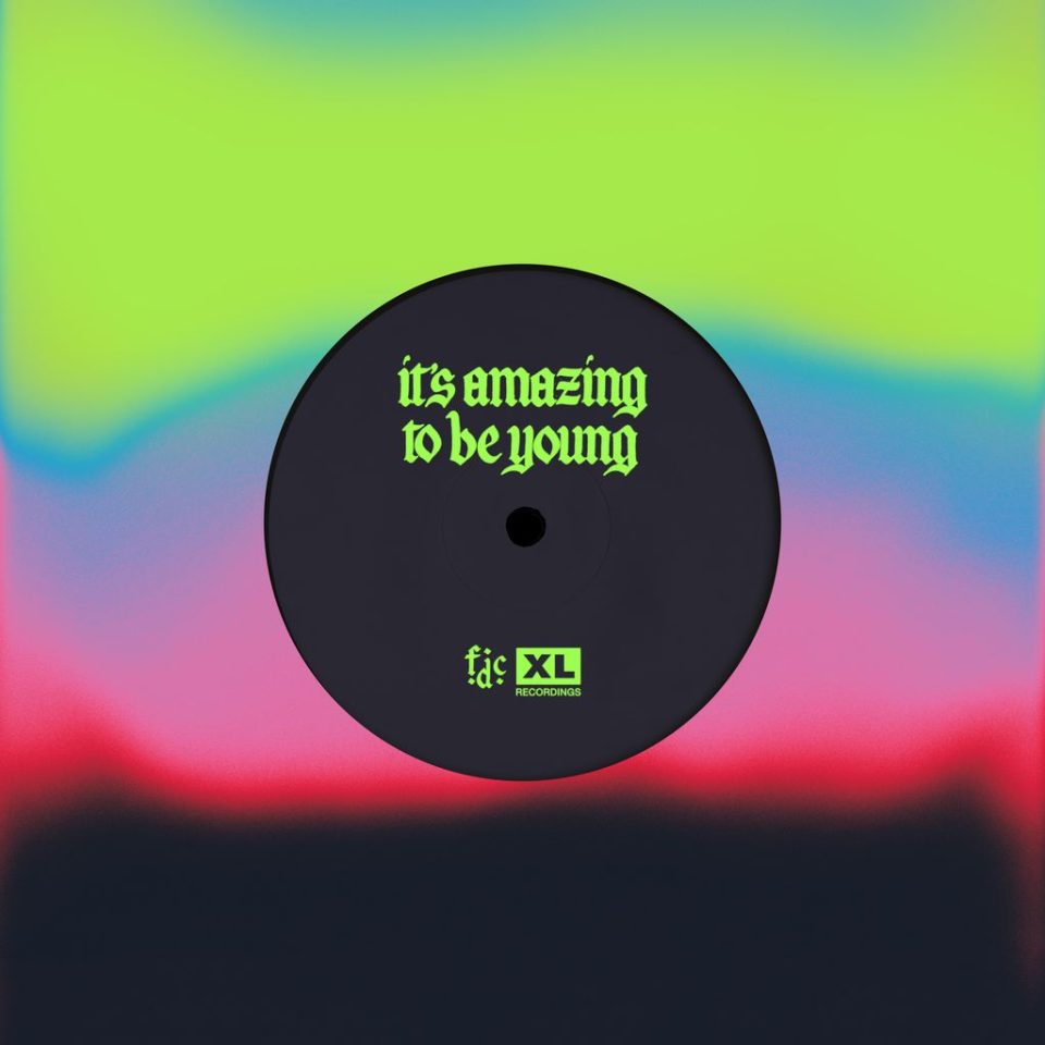 FONTAINES-D.C.-It-s-Amazing-To-Be-Young-Before-You-I-Just-Forget-comprar-single-online