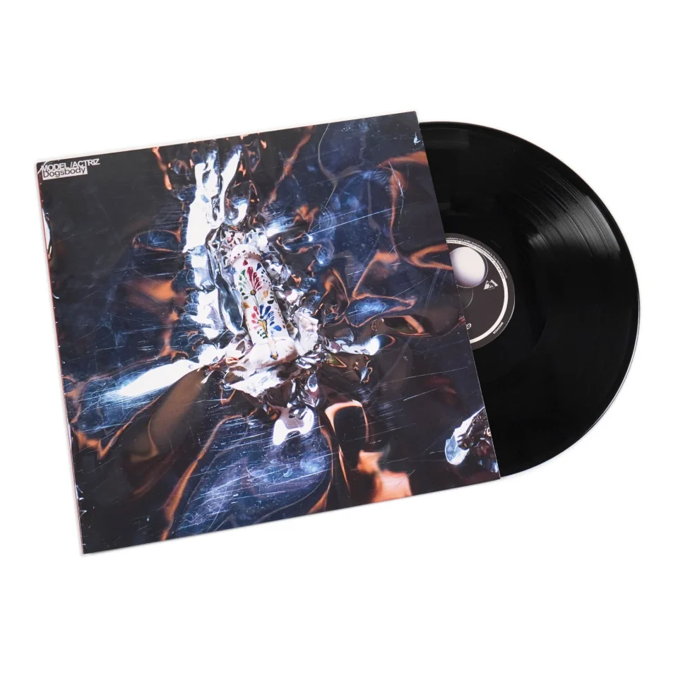 Model-Actriz-Dogsbody-LP-COMPRAR-LP-ONLINE-vinilo