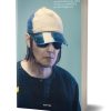 "Superestrella de las calles: Un año con Lawrence" de Will Hodgkinson